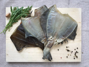 Рыцарское мясо индейка: Камбала камчатская вяленая без икры